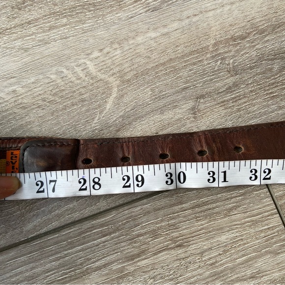 Vintage Levi’s Orange Tab Solid Brass Buckle Leather Belt - Picture 14 of 15